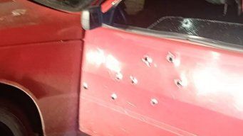 Foto cedida a Subrayado. Auto acribillado a balazos en Marconi.