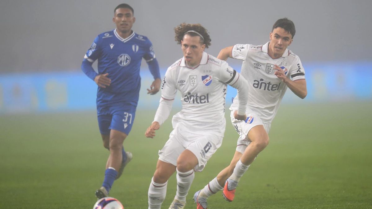 Con 10 jugadores, Nacional dio vuelta el partido y le ganó 2
