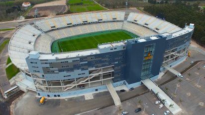 evaluan si es posible jugar el clasico en el campeon del siglo con hinchas tricolores