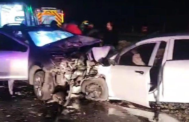 Foto: Policía Caminera. Choque entre dos autos en el kilómetro 51 de la ruta 5.