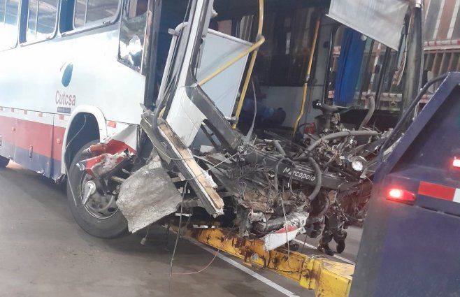 Foto cedida a Subrayado. El ómnibus de Cutcsa en los talleres de la empresa este sábado.