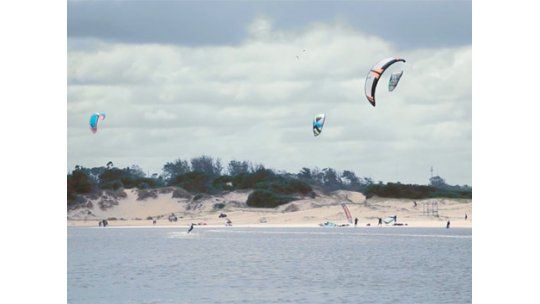 Kitesurf en el Arroyo Solís Chico