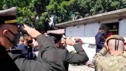 sepultaron los restos del militar que fallecio tras contraer malaria grave en el congo