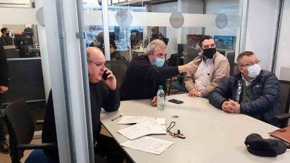 El ministro Larra&ntilde;aga sigui&oacute; el operativo cl&aacute;sico desde el Centro de Comando Unificado