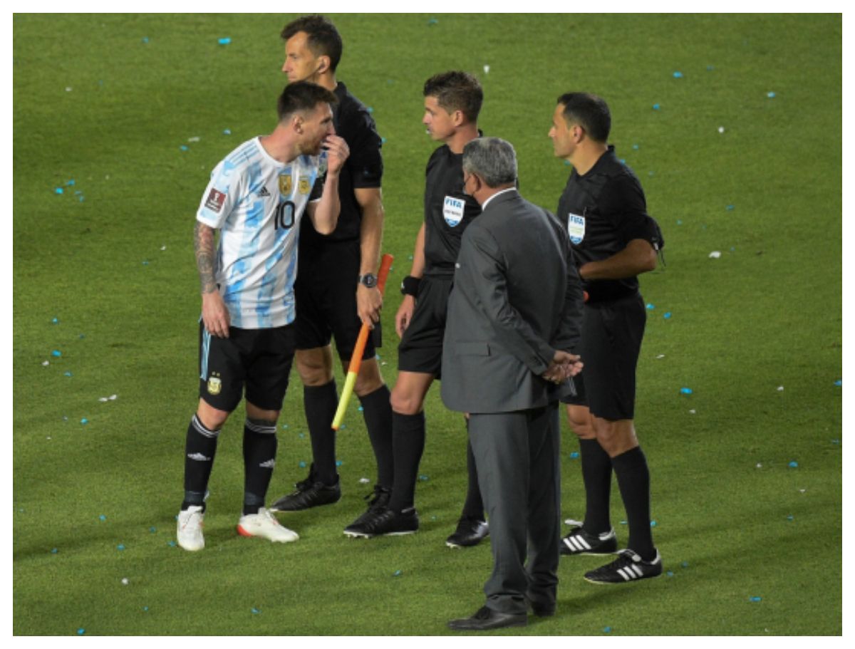Andrés Cunha y Esteban Ostojich suspendidos por tiempo indeterminado por  arbitraje de Argentina-Brasil