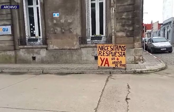 inau-rocha-renuncia-directora.jpg