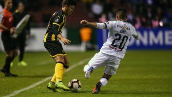 Peñarol se estrenó con derrota ante Liga de Quito por la Copa Libertadores