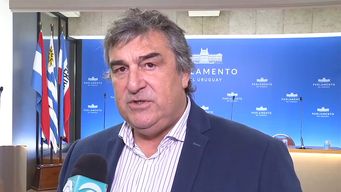 botana anuncio acuerdo en la coalicion para dar aumento a militares como reclamaba cabildo abierto