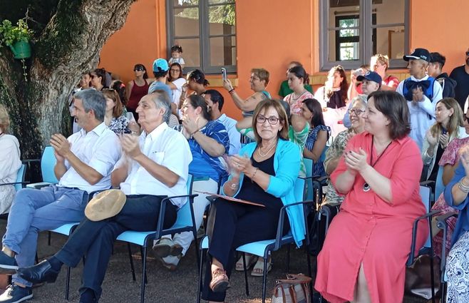 primaria-comienzo-de-clases-autoridades-Caggiani-Salsamendi.jpg