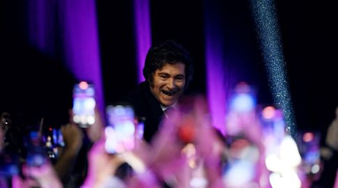 Milei tras el triunfo. Foto: AFP Milei tras el triunfo. Foto: AFP