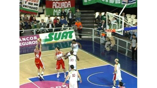 Welcome le ganó a Aguada por 76 a 67