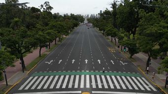 Foto: AFP. Cortes en Buenos Aires, Argentina, este jueves por huelga general.