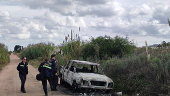 encuentran incendiado auto que usaron en asesinato de pareja de colonia nicolich