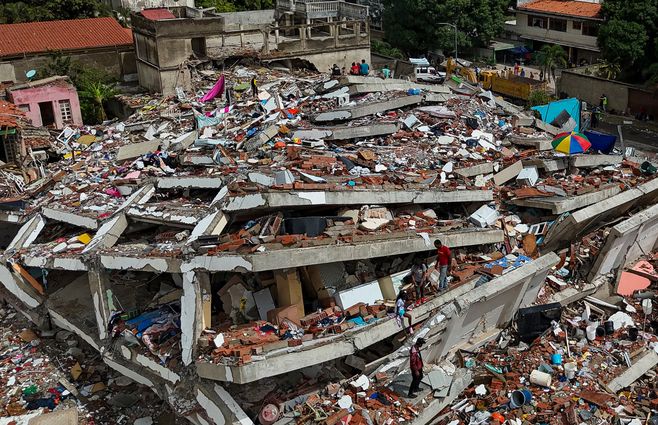 En Venezuela, los muertos por terremotos aumentaron a 1.719; hay más de 5.000 heridos y 15 damnificados