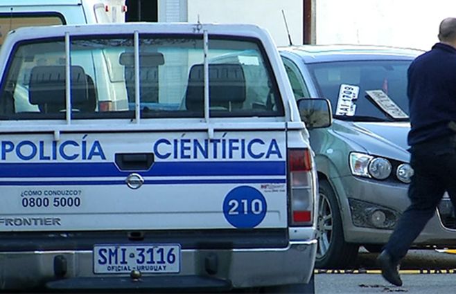 policía científica patrullero