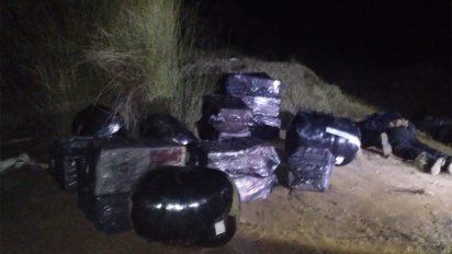 armada de salto detuvo a tres contrabandistas