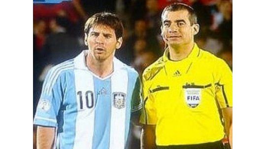 Línea cholulo le pidió una foto a Messi en el entretiempo