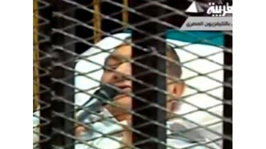 Ex presidente egipcio Hosni Mubarak enfrentará juicio histórico