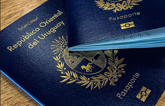 pasaporte-uruguayo-focouy.jpg