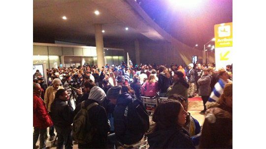 Expectativa por la llegada de Luis Suárez a Montevideo