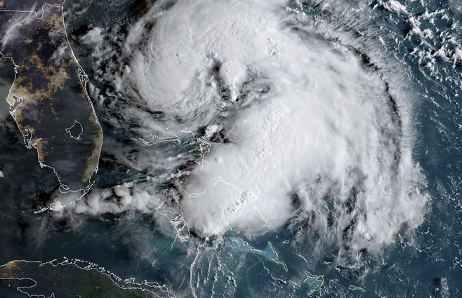 HUMBERTO TORMENTA TROPICAL.jpg