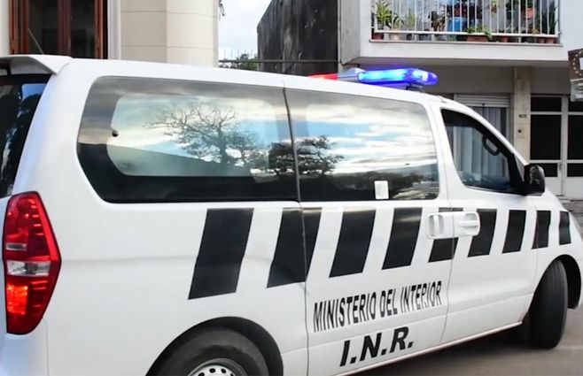 ministerio-del-interior-camioneta-salto-INR.jpg