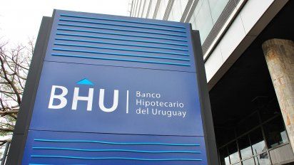 senador coutinho presento proyecto de ley para deudores del bhu y anv