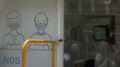 carolina cosse entrego camioneta a asse para hacer testeos ambulatorios de covid-19