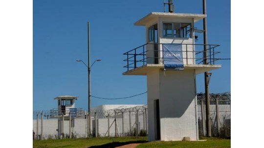 En libertad policías indagados por muerte de recluso en Las Rosas