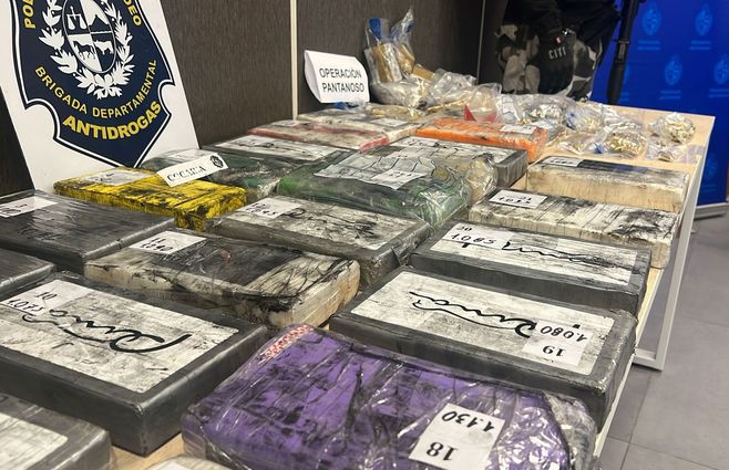 Incautación de la Policía. Foto: María Eugenia Scognamiglio, Subrayado. 