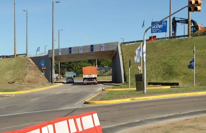 Foto: Arriba gente, Canal 10. Habilitan el tránsito en el puente de los accesos a Montevideo.