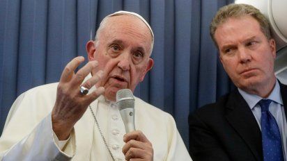 papa francisco aclara sus dichos sobre la homosexualidad en los ninos