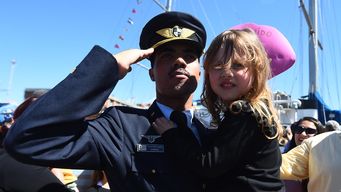 el capitan miranda volvio a uruguay tras su 35° viaje de instruccion: el recibimiento, en fotos