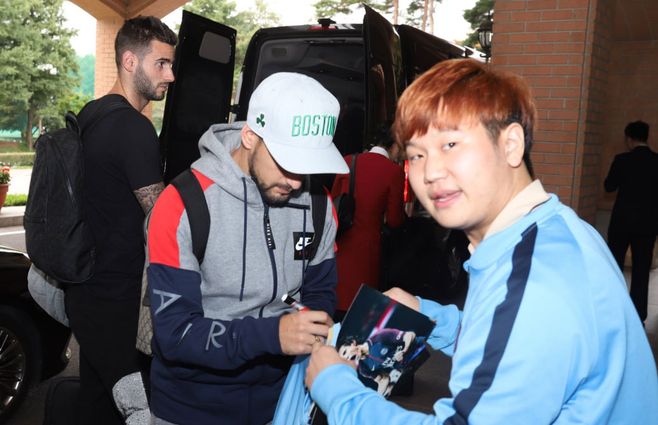 Giorgian de Arrascaeta y Pereiro, de los primeros en llegar a Corea. 