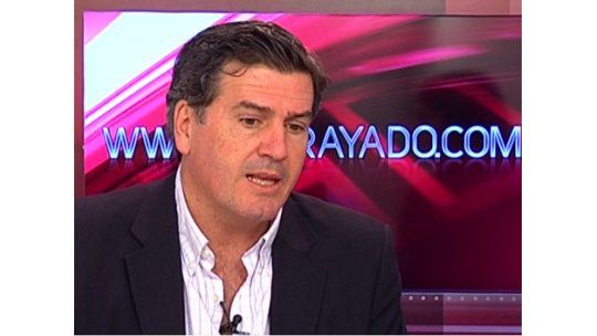 Vázquez armó una telenovela para que le pidan que vuelva