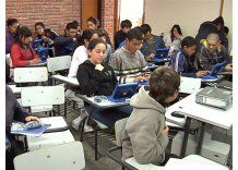 Solo 8% de los jóvenes más pobres termina Secundaria en Uruguay