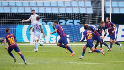 doblete de luis suarez para el empate 2-2 del barca frente al celta