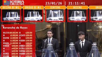 Revancha de Reyes, a la hora 21:11 salió el primer premio, con el número 17.719.