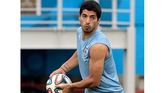 Luis Suárez entrena al margen del Barça en Los Pirineos