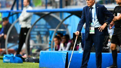 tabarez renovo hasta qatar 2022 y ademas sera asesor de futbol nacional