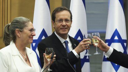 El laborista Isaac Herzog asumió como presidente de Israel, un cargo simbólico
