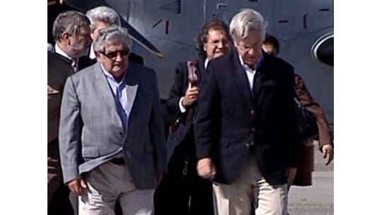 ¿Hay dos equipos económicos en el gobierno de Mujica?