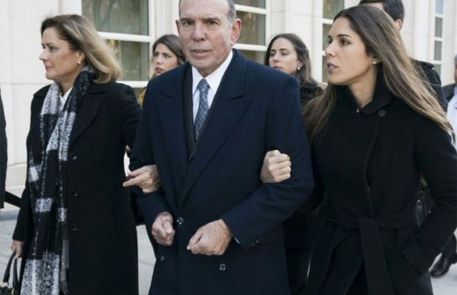 El expresidente de la Conmebol Juan Ángel Napout llega a un juzgado en Brooklyn, Nueva York, el 15 de noviembre de 2017.