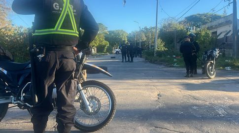 Una mujer fue baleada en la cabeza y un hombre resultó herido en un tiroteo en el barrio Ituzaingó