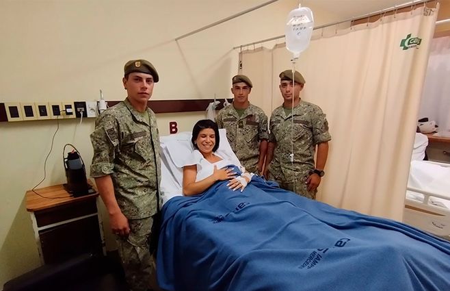 militares-mujer-rescate-soriano.jpg
