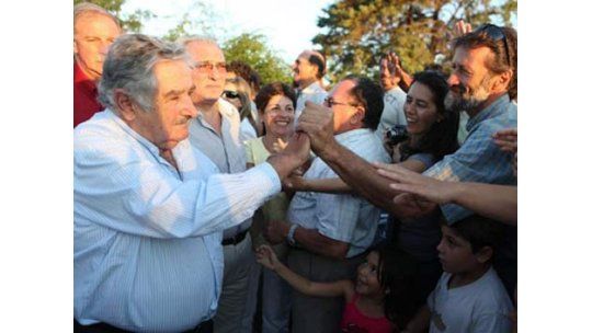 Acuerdo nacional: oposición le pasa factura a Mujica