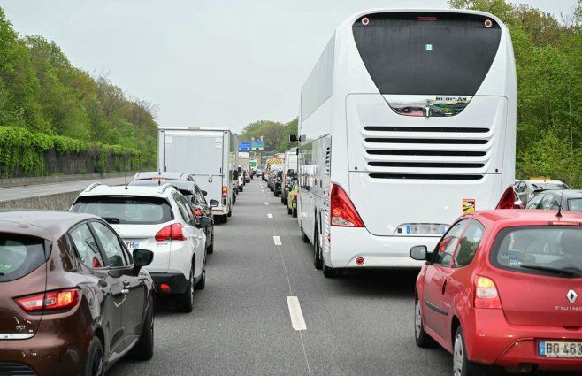 Foto: AFP. Tránsito en Francia.
