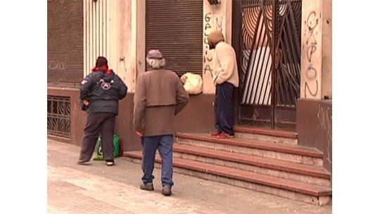 El gobierno obligará a los indigentes a ir a los refugios