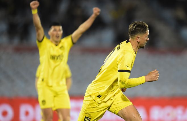 Volvió el fútbol este fin de semana; Peñarol ganó 2-1 a Miramar Misiones