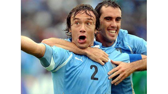 La primera en casa: Uruguay 4 - Bolivia 2